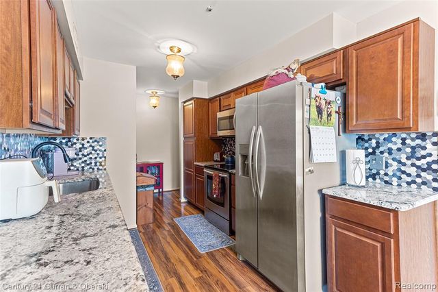 1921 Vine Way Drive 41, Canton, MI 48188