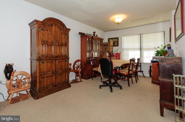 2 STOUT CT, Lawrence Township, NJ 08648