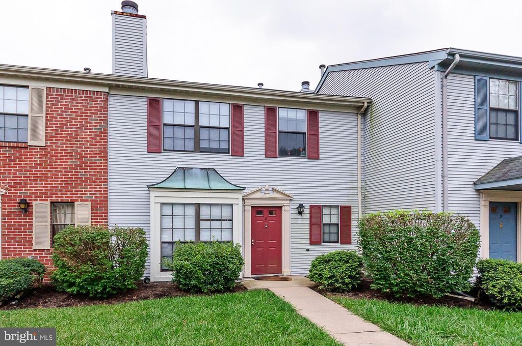 2 STOUT CT, Lawrence Township, NJ 08648