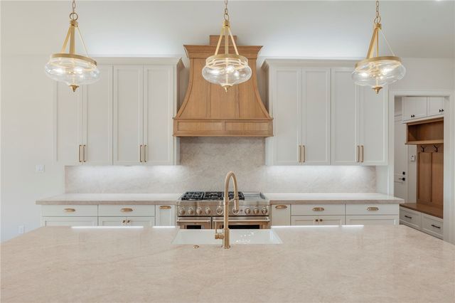 2361 Storyteller Court, College Station, TX 77845