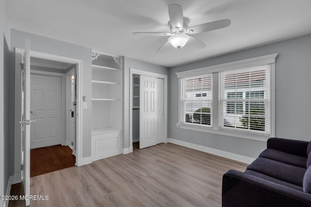19 Weybridge Place, Manchester, NJ 08759