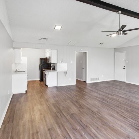 712 Via Miramonte, Mesquite, TX 75150