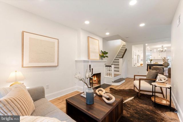 209 MERION AVE, Narberth, PA 19072