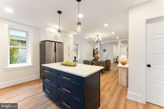 209 MERION AVE, Narberth, PA 19072