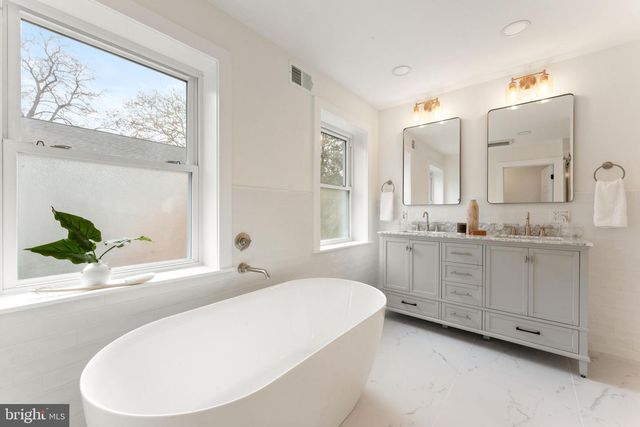 209 MERION AVE, Narberth, PA 19072