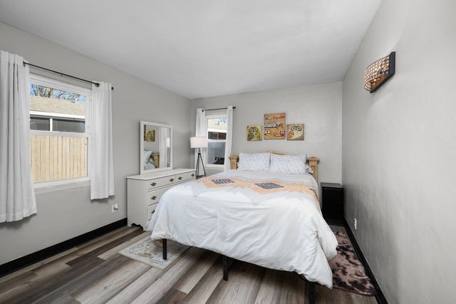 1890 24th Avenue Court, Moline, IL 61265