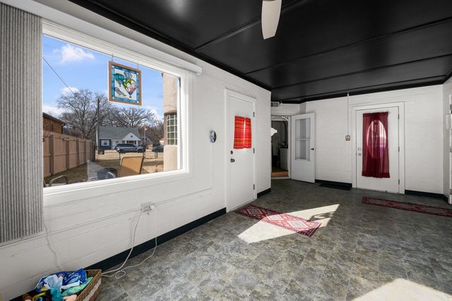 1890 24th Avenue Court, Moline, IL 61265