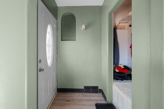 1890 24th Avenue Court, Moline, IL 61265