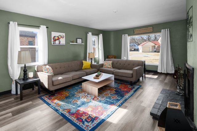 1890 24th Avenue Court, Moline, IL 61265