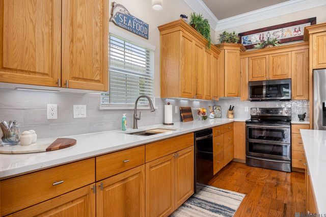 12373 Home Port Dr, Maurepas, LA 70449