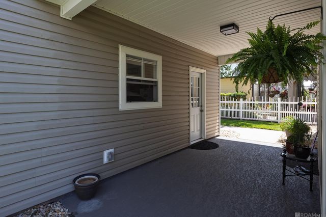12373 Home Port Dr, Maurepas, LA 70449