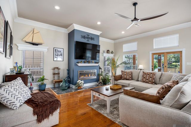 12373 Home Port Dr, Maurepas, LA 70449