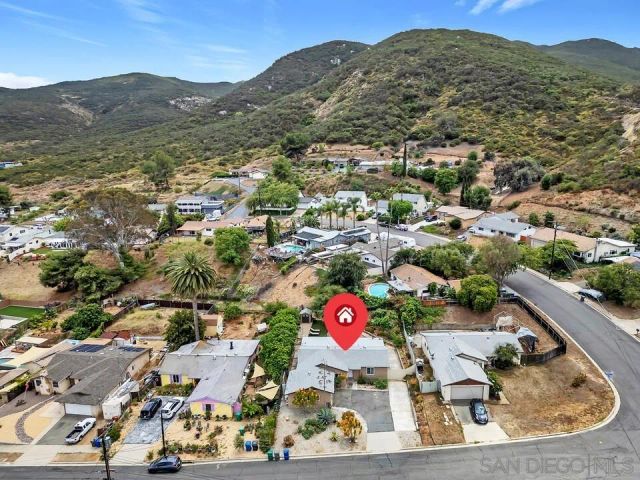 7907 Poplin Dr, Santee, CA 92071
