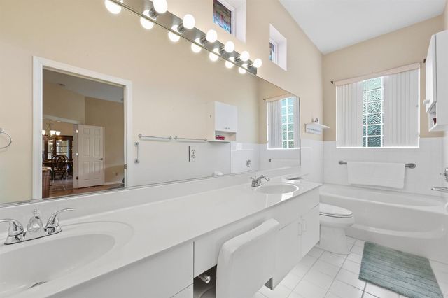 640 NW Venetto Court, Port St. Lucie, FL 34986