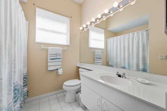 640 NW Venetto Court, Port St. Lucie, FL 34986