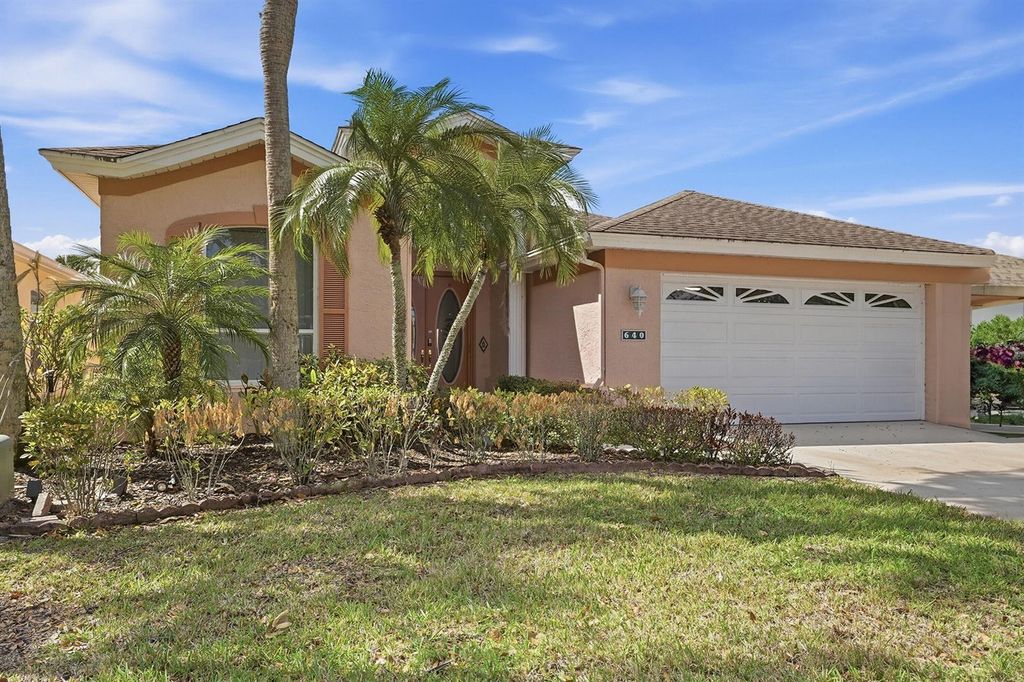 640 NW Venetto Court, Port St. Lucie, FL 34986