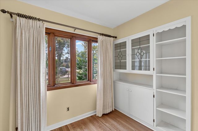 1920 Langley Avenue, St. Joseph City, MI 49085