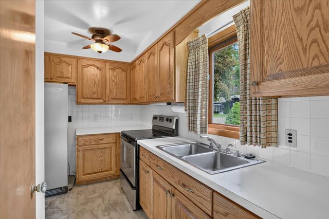 1920 Langley Avenue, St. Joseph City, MI 49085
