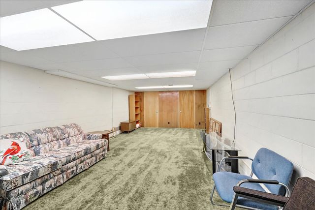 1920 Langley Avenue, St. Joseph City, MI 49085
