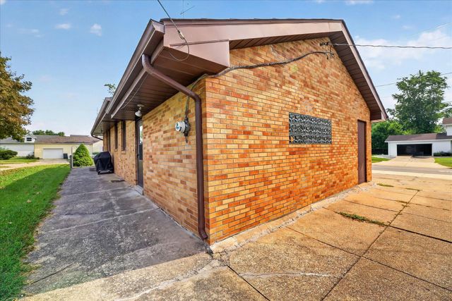 1920 Langley Avenue, St. Joseph City, MI 49085