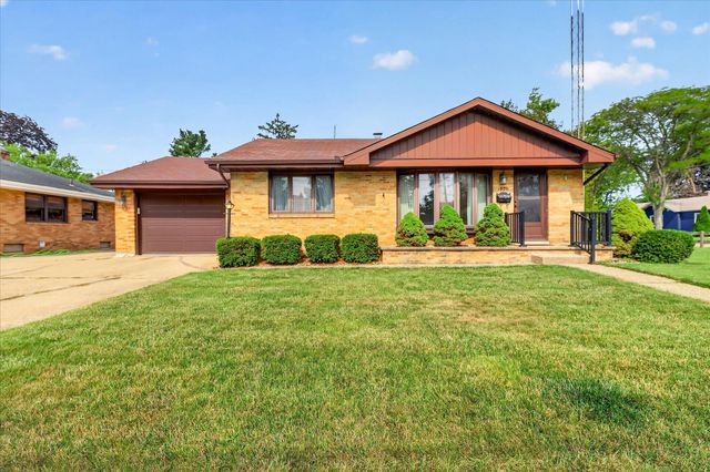 1920 Langley Avenue, St. Joseph City, MI 49085