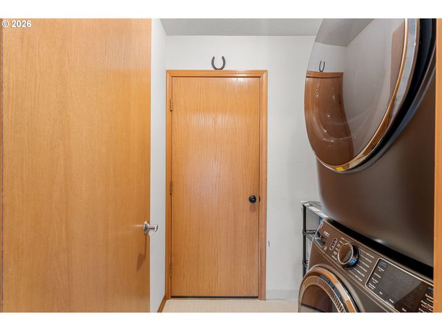 14206 Se RAELYN Ter, Milwaukie, OR 97267