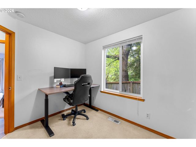 14206 Se RAELYN Ter, Milwaukie, OR 97267