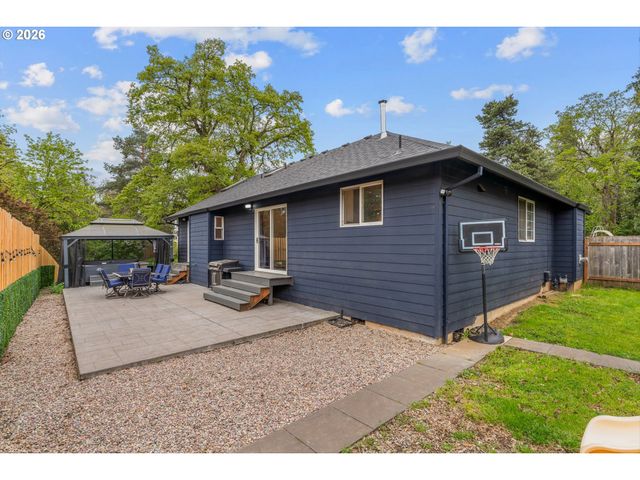 14206 Se RAELYN Ter, Milwaukie, OR 97267