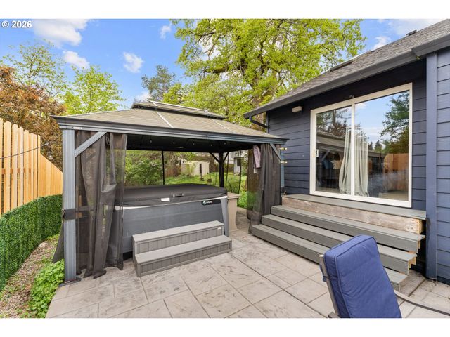 14206 Se RAELYN Ter, Milwaukie, OR 97267