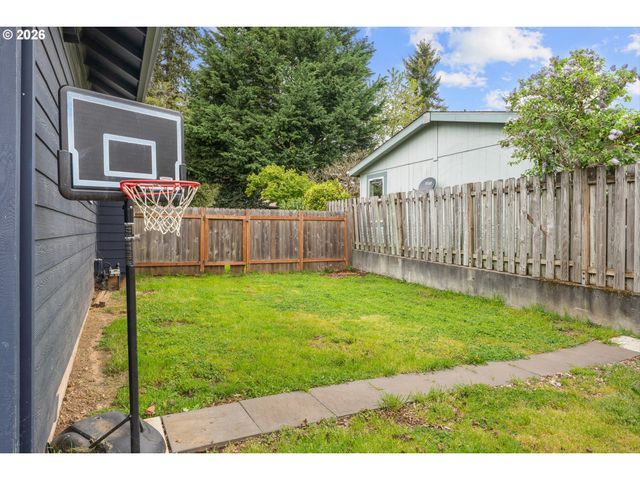 14206 Se RAELYN Ter, Milwaukie, OR 97267