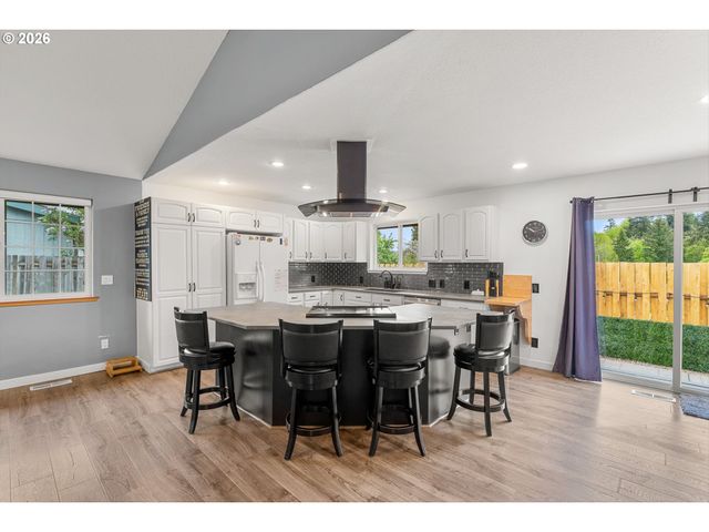 14206 Se RAELYN Ter, Milwaukie, OR 97267