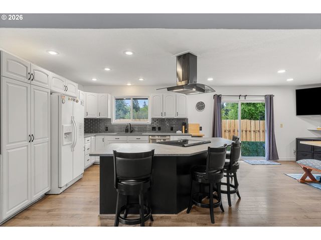 14206 Se RAELYN Ter, Milwaukie, OR 97267