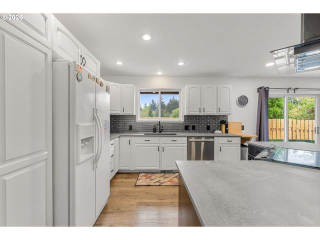 14206 Se RAELYN Ter, Milwaukie, OR 97267