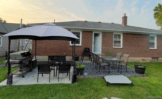 72 Outwater Drive, Lockport City, NY 14094