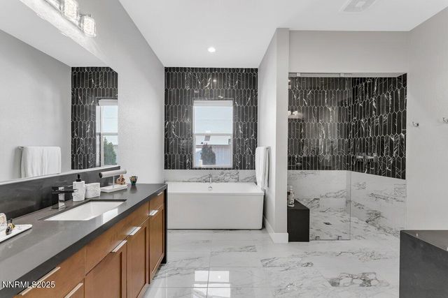 6119 S Pleasant Oak Trail, Reno, NV 89511