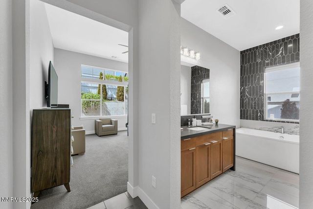 6119 S Pleasant Oak Trail, Reno, NV 89511