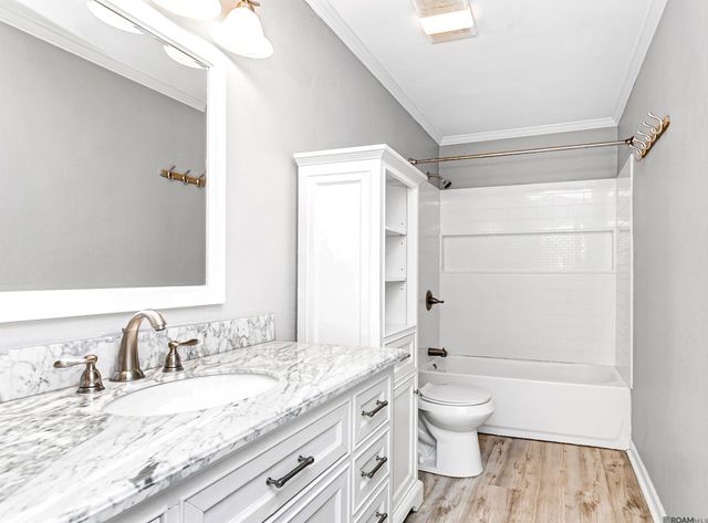 4216 Higdon Ln, Port Allen, LA 70767