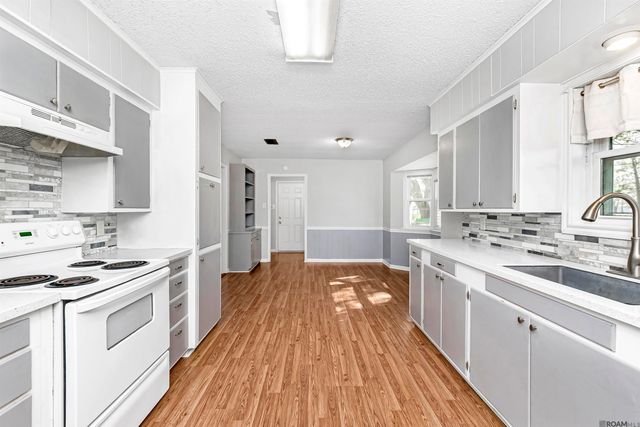 4216 Higdon Ln, Port Allen, LA 70767