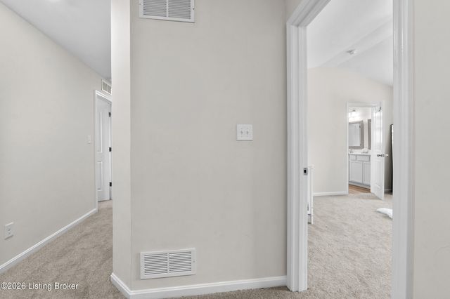 11920 Parkview Trace Dr, Louisville, KY 40229