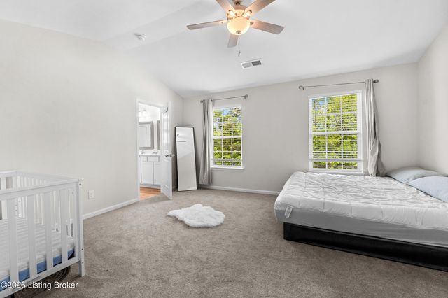 11920 Parkview Trace Dr, Louisville, KY 40229