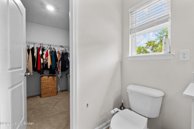 11920 Parkview Trace Dr, Louisville, KY 40229