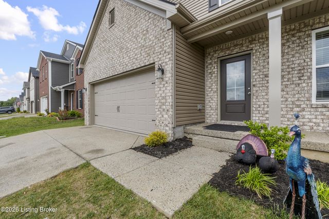 11920 Parkview Trace Dr, Louisville, KY 40229