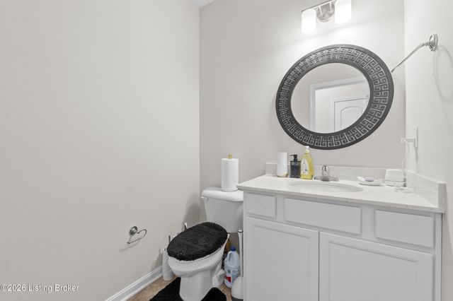 11920 Parkview Trace Dr, Louisville, KY 40229