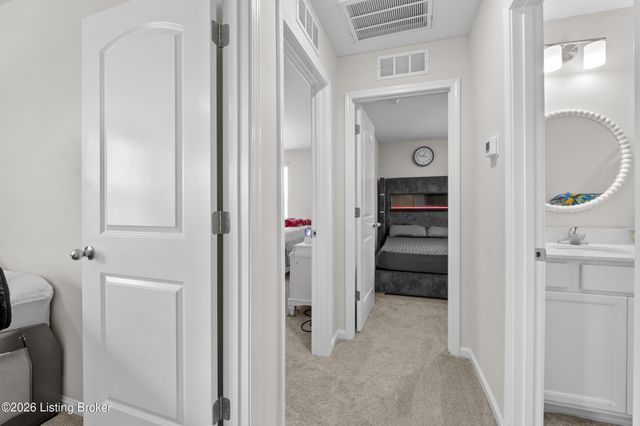 11920 Parkview Trace Dr, Louisville, KY 40229