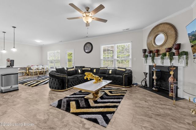 11920 Parkview Trace Dr, Louisville, KY 40229