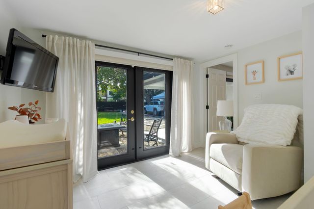 537 NE 14th Court, Fort Lauderdale, FL 33304