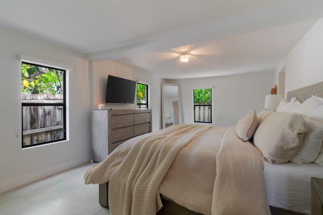 537 NE 14th Court, Fort Lauderdale, FL 33304