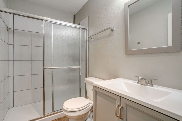 809 Springhill Drive, Burleson, TX 76028