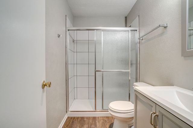 809 Springhill Drive, Burleson, TX 76028