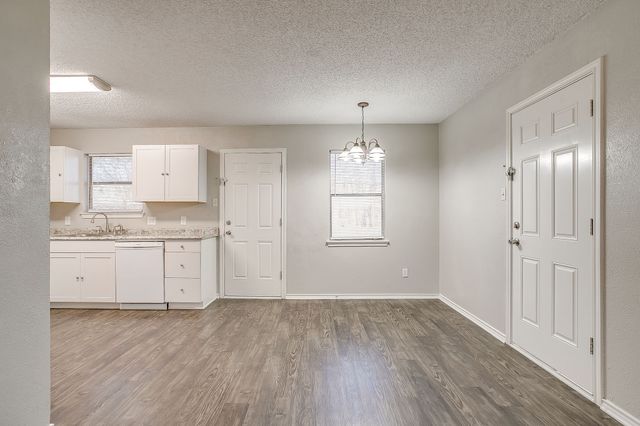 809 Springhill Drive, Burleson, TX 76028